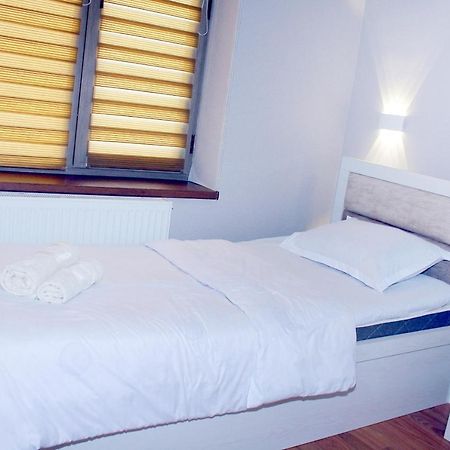 One Global Family Guest House Samarkand Esterno foto